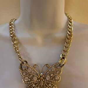Elegant Gold Butterfly Necklace